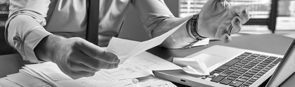 Bildmotive_Newsletter_Factoring03 Forderungen verkaufen oder Inkasso beauftragen?